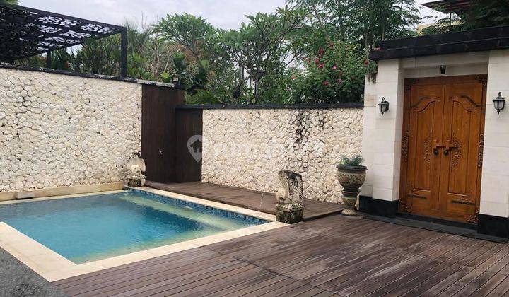 Rumah di BSD City - De Park Ada Pool Pribadi Mewah 2