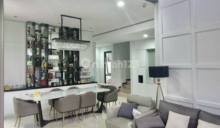 Rumah di BSD City Nava Park - Lakewood
Fully Furnish Exclusive 2