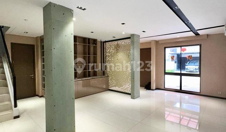 Furnished House for Sale at The Zora in BSD City 2