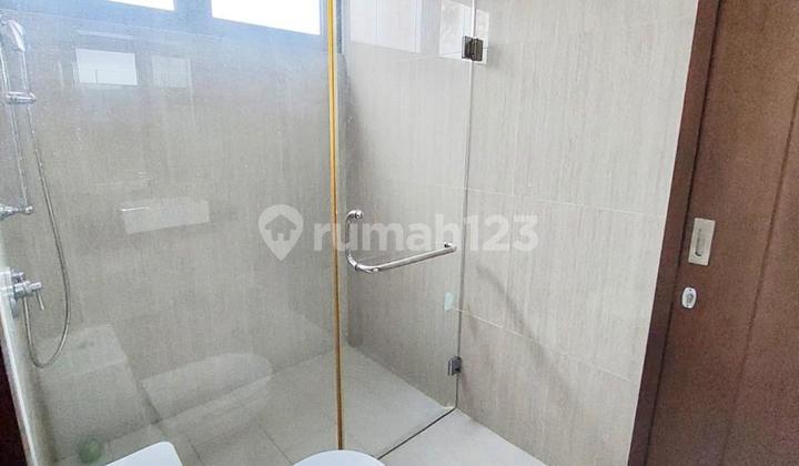 Rumah Lebar 10 Greenwich Bsd City