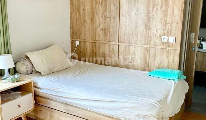 House Already Renovated Furnished Width 9, in BSD Green Wich 2