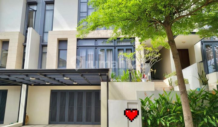 Rumah di Nava Park Bsd City, Tangerang With Private Pool