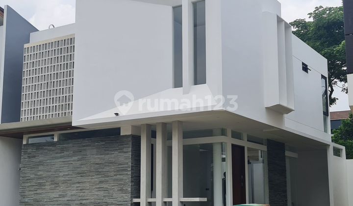 Exclusive Custer Cosmo The Icon House, BSD City 2