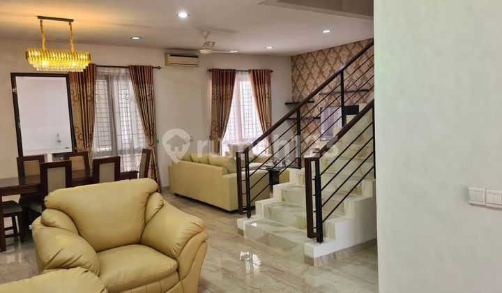 Rumah Lebar 9 Cluster Green Cove BSD City - Tangsel