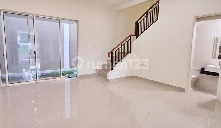 Flamingo Cluster House in The Springs Gading Serpong Area, Like Brand New