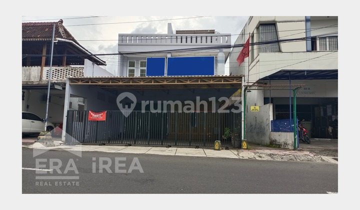Ruko 3 Lantai Disewakan Jogja Ngampilan, dekat Malioboro, dekat Stasiun Tugu, dekat RS PKU, dekat Parkir Ngabean, dekat Bakpia Pathuk, dekat Kraton Yogyakarta/ Alun Alun Utara 1