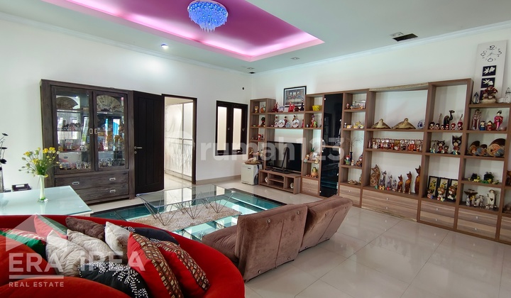 Disewakan Rumah Mewah Casa Grande, Dekat Pakuwon Mall, RS JIH, Kampus UPN, Amikom, UII, Lottemart