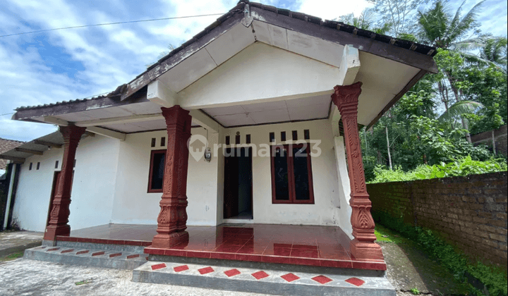 Dijual Rumah Tinggal Murah di Area Perkebunan Secang, Sangat Asri. 1