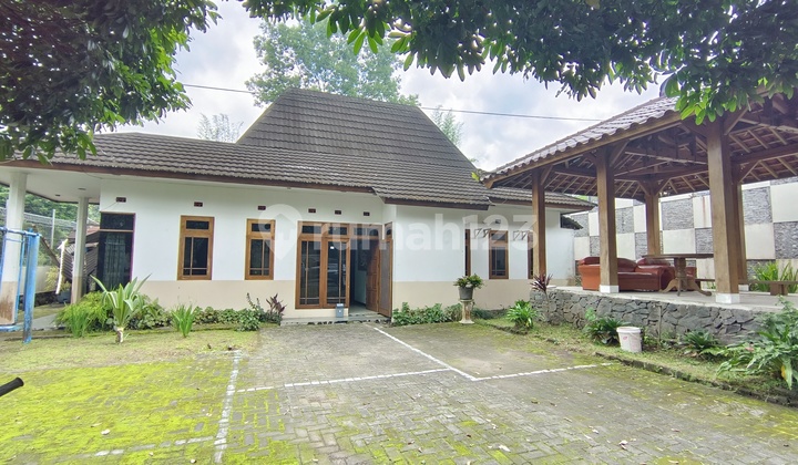 Dijual Villa Cantik di Kaliurang, Siap huni, Fully Furnished, Sejuk dan Asri. Dijual Villa Cantik di Kaliurang, Siap huni, Fully Furnished, Sejuk dan Asri.