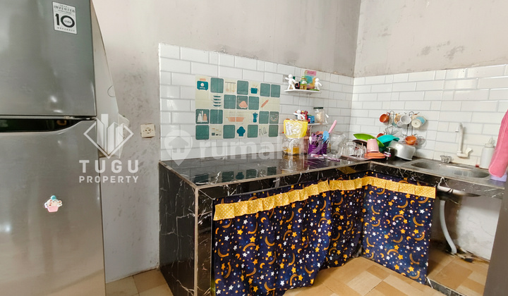 House for Sale on Godean Road, Jogja, Near Godean Market, Near Rm Bale Roso, Rm Iwak Kalen, Near Toserba Mulia, Near Padang Munggur, Near Godean Police Station, Godean Subdistrict 2