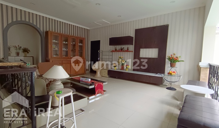 Disewakan Rumah Mewah Casa Grande, Dekat Pakuwon Mall, RS JIH, Kampus UPN, Amikom, UII, Lottemart