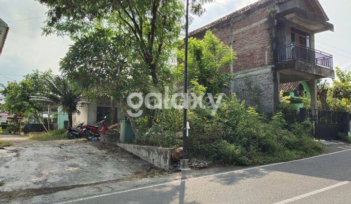 Tanah Pekarangan di Lokasi Wisata Candi Prambanan 2