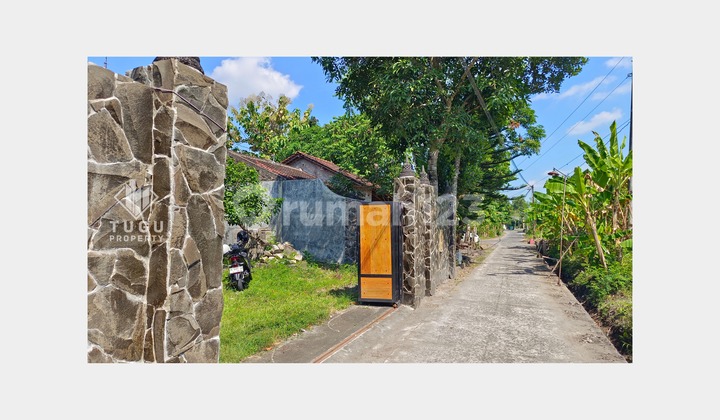 For Sale: Land with Bonus House, Cheap, Near Sacred Heart of Jesus Ganjuran Church, Elizabeth Hospital For Sale: Land with Bonus House, Cheap, Near Sacred Heart of Jesus Ganjuran Church, Elizabeth Hospital