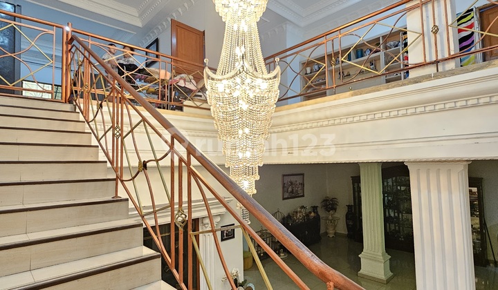 Dijual Rumah Besar Murah di Kebon Jeruk Jakarta Barat Sudah Renov