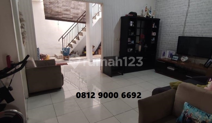 Sell 1.5-Story House in Serpong Park Tangerang Near BSD Plaza