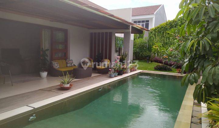 Rumah Kolam Renang Konsep Bali di Giri Loka Bsd Serpong Tangerang 1