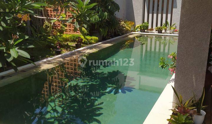 Rumah Kolam Renang Konsep Bali di Giri Loka Bsd Serpong Tangerang 2