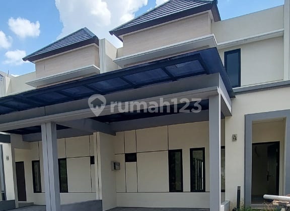 Jual Rumah Baru View Danau Modern Waterfront Modernland Tangerang 2