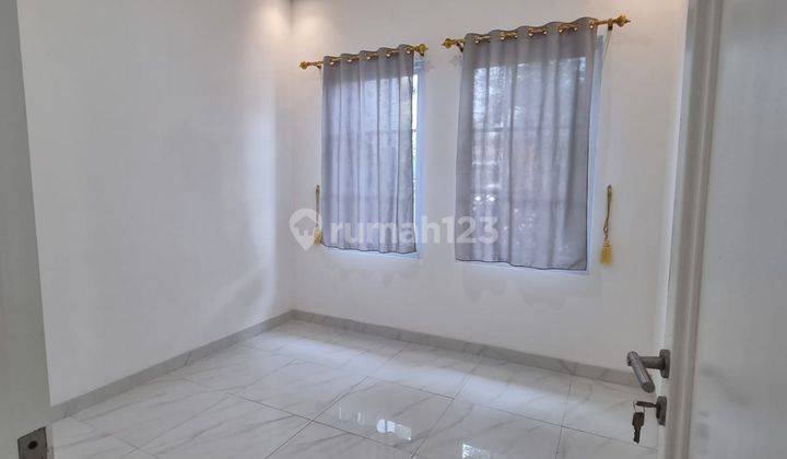 Dijual Rumah Baru Cantik Siap Huni di Pamulang Tangerang Selatan 2