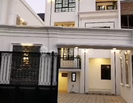 Jual Rumah Baru Cantik American Classic di Meruyung Limo Depok Jual Rumah Baru Cantik American Classic di Meruyung Limo Depok