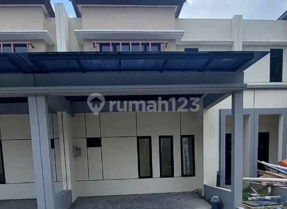 Sell New Modern Waterfront Lake View House in Modernland Tangerang