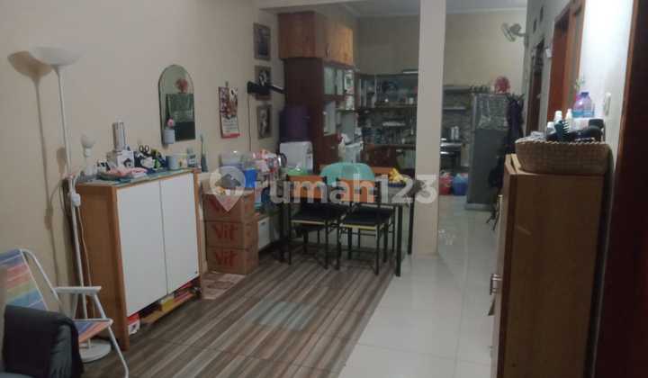 Great Price for a Nice House in Antapani Tengah Town House Bandung 2
