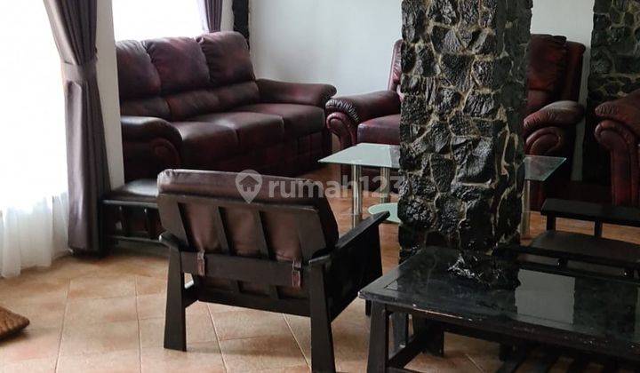 SEJUK DAN NYAMAN BANGET SEWA VILLA ISTANA BUNGA LEMBANG BANDUNG 3