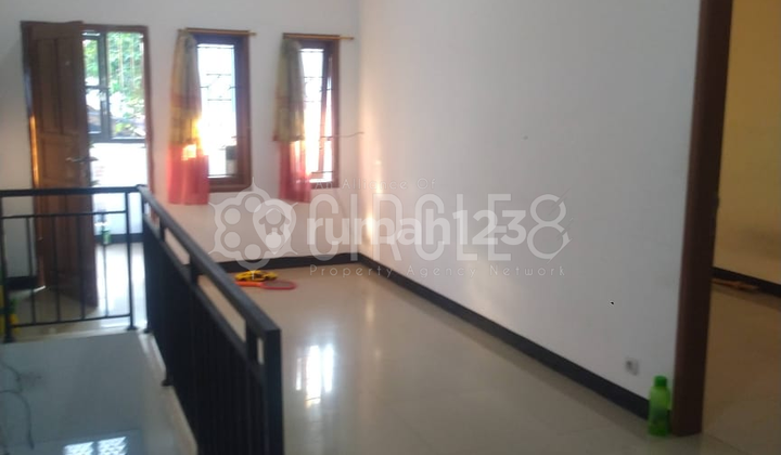 Rumah 2 Lantai Siap Huni Taman Kopo Indah – 3kt + Pembantu, 2200w, Bebas Banjir Nego Rumah 2 Lantai Siap Huni Taman Kopo Indah – 3kt + Pembantu, 2200w, Bebas Banjir Nego