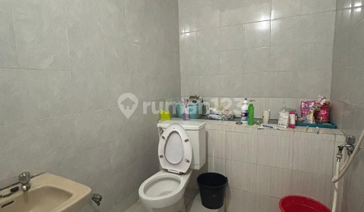 Jual Cepat Siap Nego Rumah Siap Huni 2 Lantai di Green Garden 2