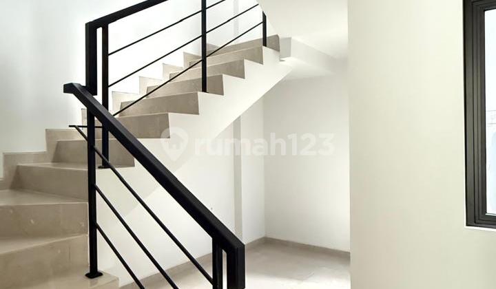 Last Unit Brand New Ruko Lloyd Promenade Alam Sutera