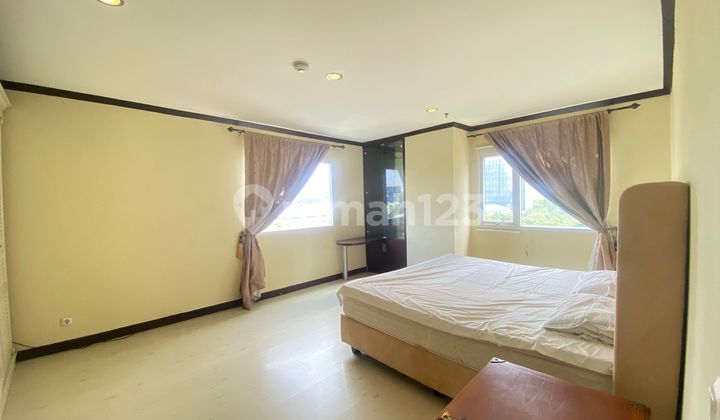 Quick Sale Permata Senayan 2BR + 1 Full Furnished Apartment