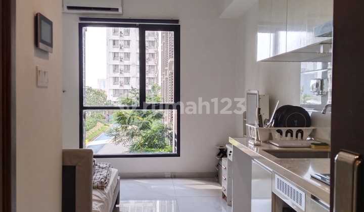 Cheap Rent, Fully Furnished Studio Apartment at Skyhouse Alam Sutera