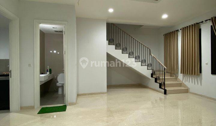 Rumah Baru American Classic 3 Lantai di Sutera Winona Alam Sutera 2