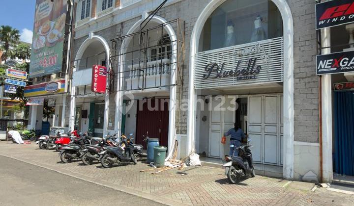 Quick Sale Negotiable Ready-to-Use Shophouse in Gading Serpong