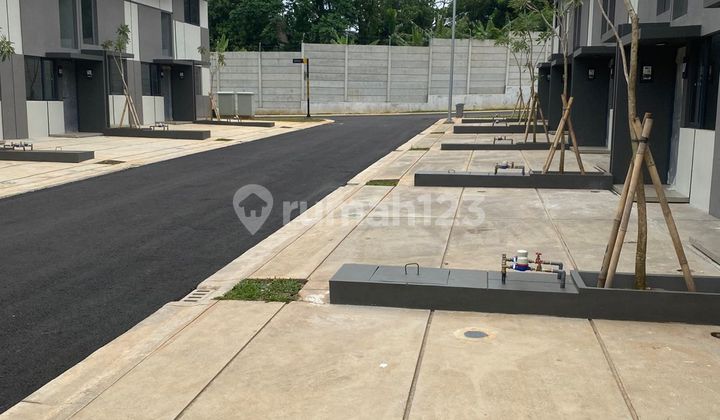 Best Deal! 2-Story House in Park Serpong Xyz Flo Near GS & BSD 2