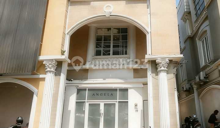 Selling at a Loss, Ready to Negotiate! 3-Storey Corner Shop House Bolsena Gading Serpong