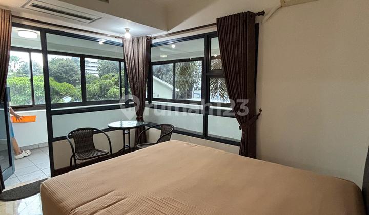 Disewakan Cepat! Apartement Luas Semi Furnished Grand Tropic 2