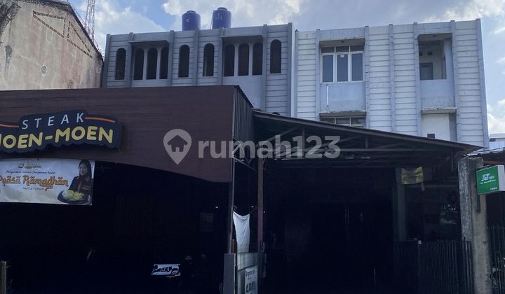 Row House 3 Units Facing the Main Road in the Most Strategic Location in Cibinong