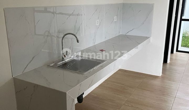 Disewakan Cepat! Rumah Siap Huni 2 Lantai Cendana Cove Karawaci 2