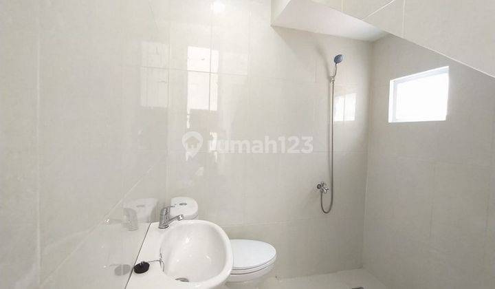 Cluster 2 Lantai Smart Home Pinggir Jalan Raya Cilangkap 6
