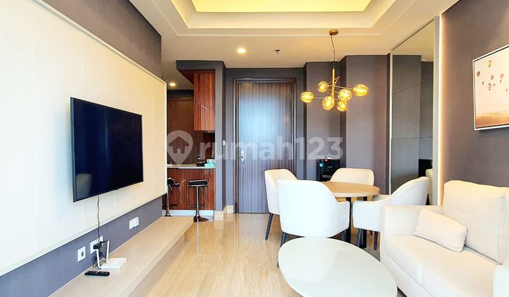 For Sale Apartment South Hills 2 BR Size 87 m² Kuningan, South Jakarta