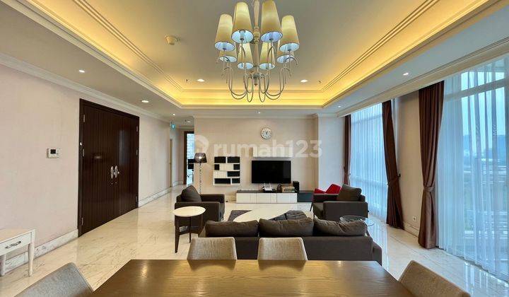 Dijual Apartment The Botanica 2+1 BR Size 195 m² Simprug, Jakarta Selatan 1