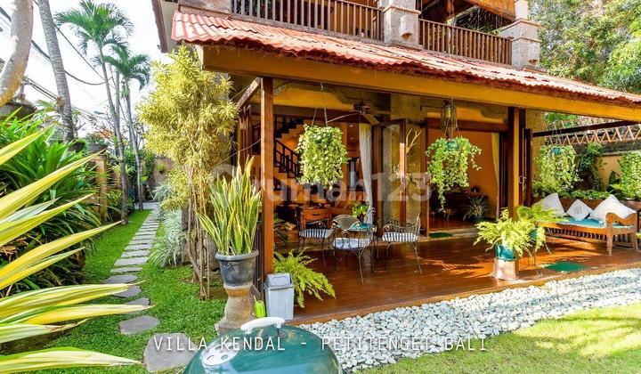 Dijual Villa 2 Lantai di Petitenget, Badung, Bali Dijual Villa 2 Lantai di Petitenget, Badung, Bali