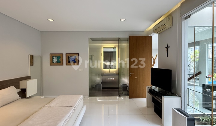 For Sale Taman Gandaria House Kebayoran South Jakarta - 3+1Br Size 240M² 2