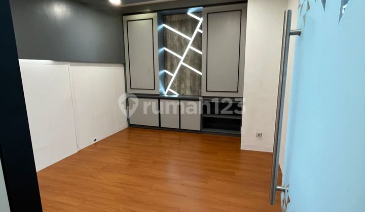Kantor Semi Furnished Di Menara Sudirman Jakarta Selatan Kantor Semi Furnished Di Menara Sudirman Jakarta Selatan