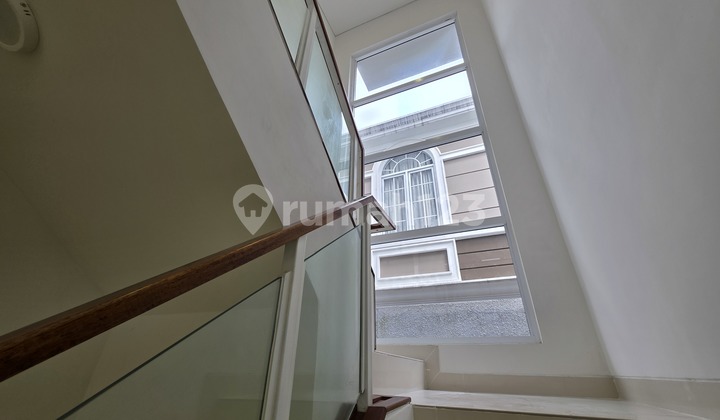 New House Menteng Village, Gading Serpong Width 12 2