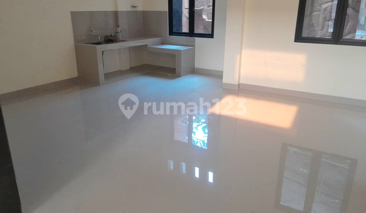 Rapih Kencana Loka 3-Story House BSD CITY 2