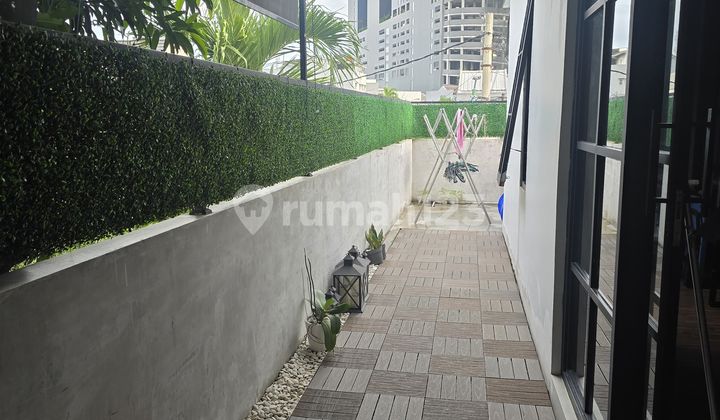 Navona Catalina Gading Serpong Semi-Furnished House 2