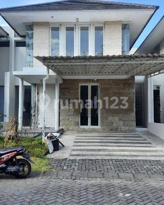 Rumah 2 Lantai Bagus di Citraland Greenlake, Surabaya 1