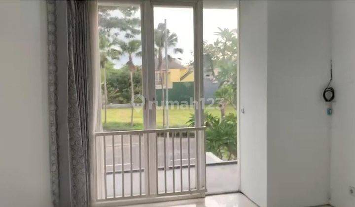 Rumah 2 Lantai Bagus SHM di Royal Residence Winchester, Surabaya 2